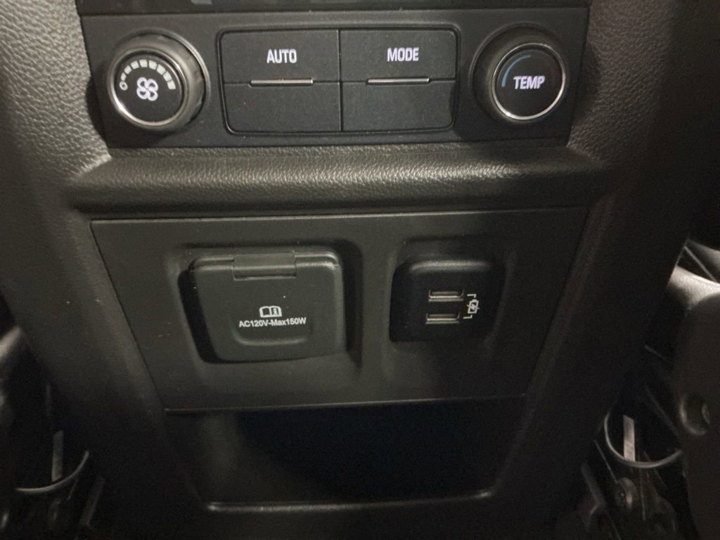 Used 2018 Chevrolet Traverse LT image 34