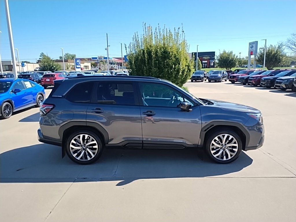 Used 2026 Subaru Forester Touring AWD/4WD image 4