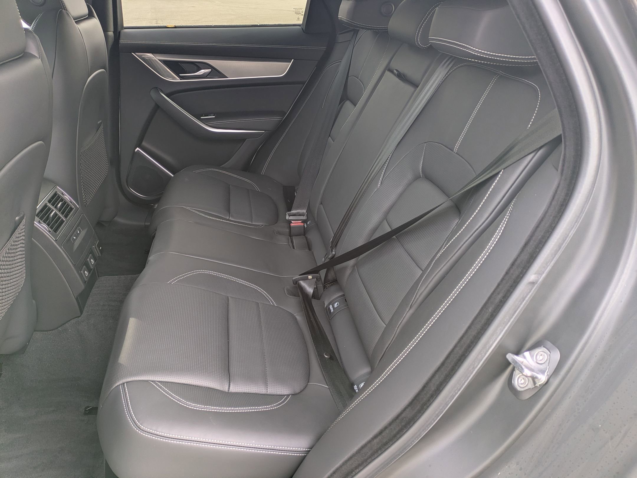 New 2026 Jaguar F-PACE R-Dynamic S image 26