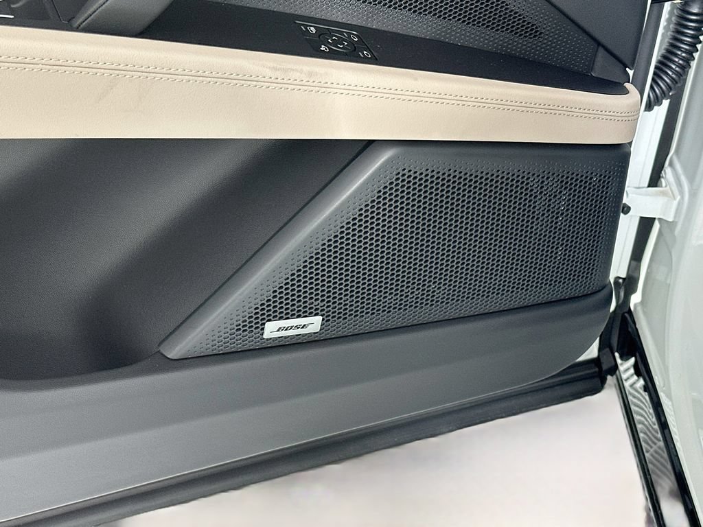 New 2026 Porsche Cayenne Electric AWD/4WD image 21