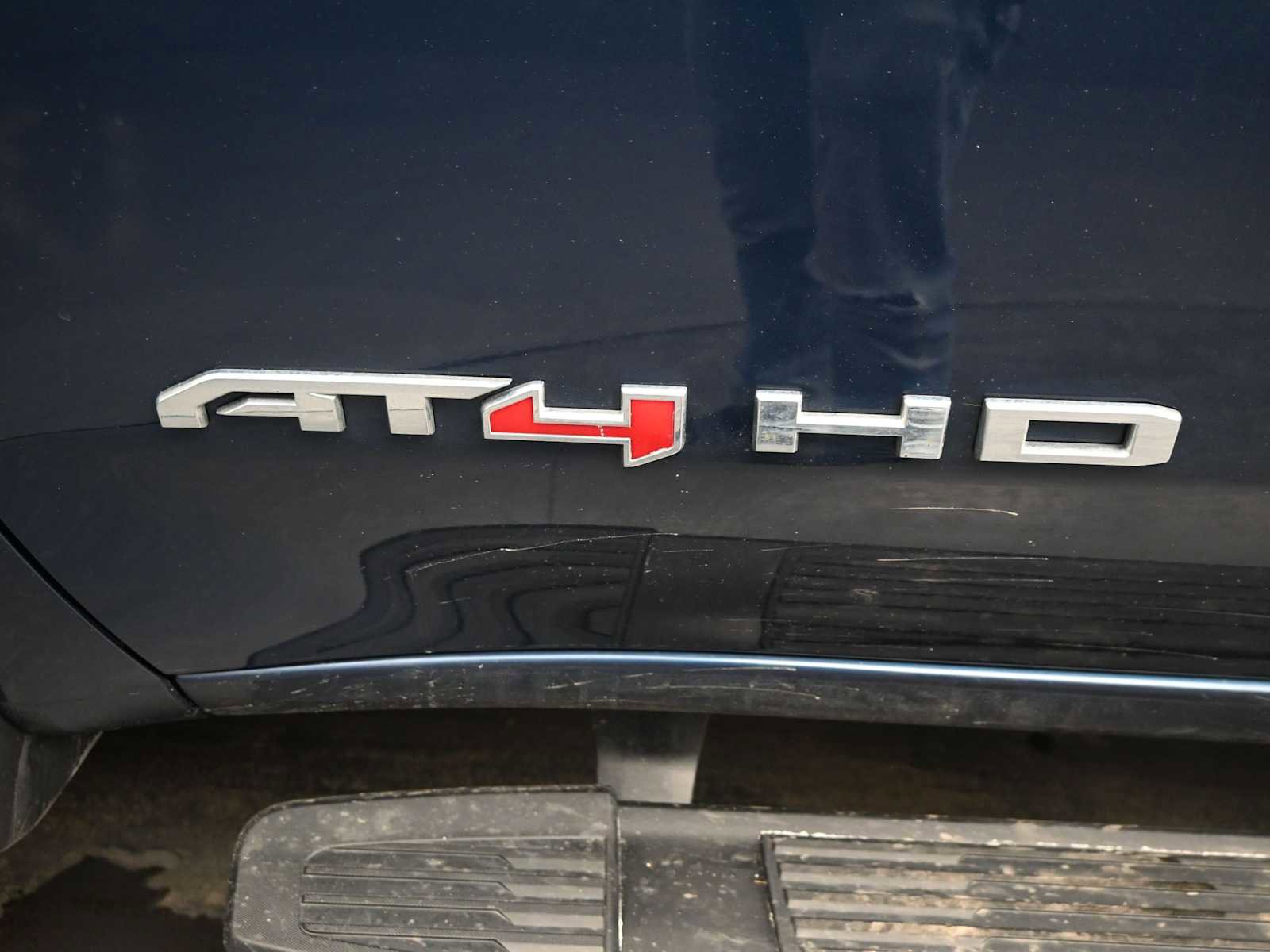 Used 2022 GMC Sierra 2500 AT4 w/ AT4 Preferred Package image 19