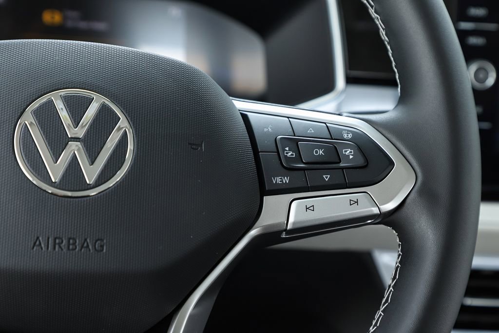 New 2026 Volkswagen Taos SE AWD/4WD image 22