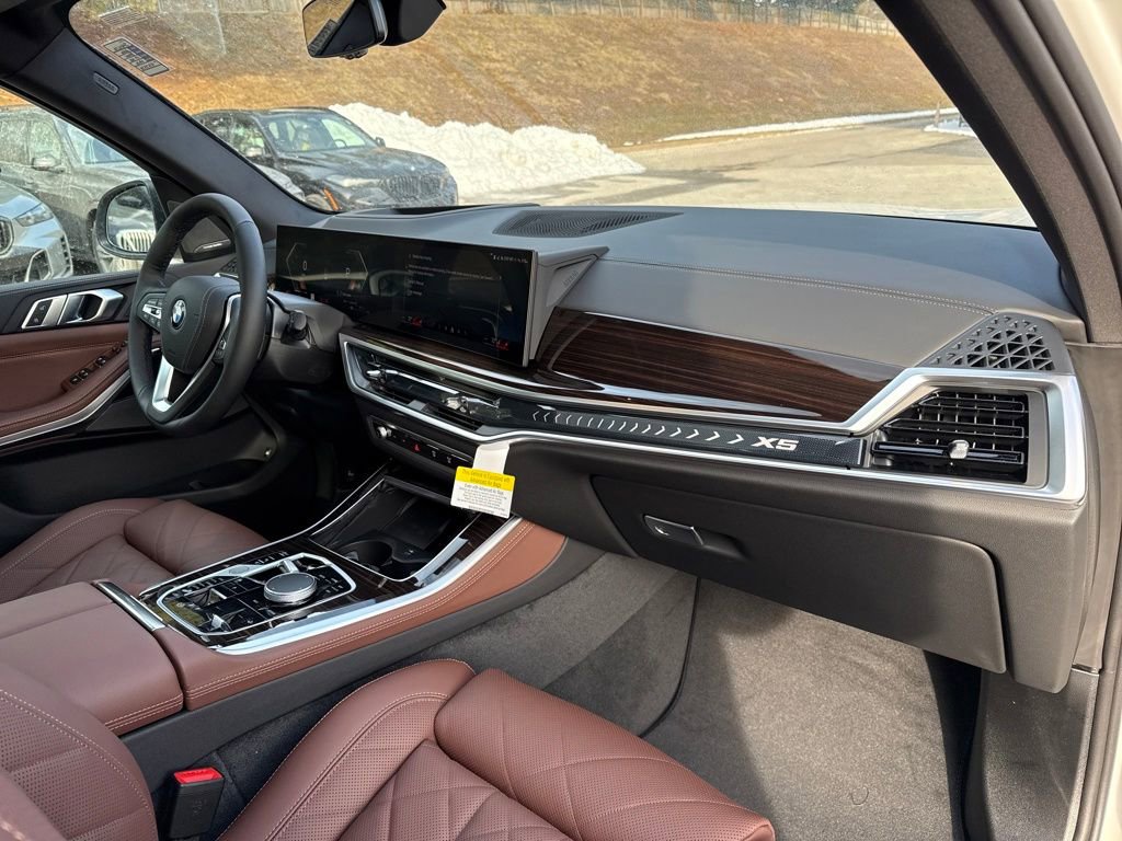 New 2026 BMW X5 xDrive50e w/ Climate Comfort Package image 26