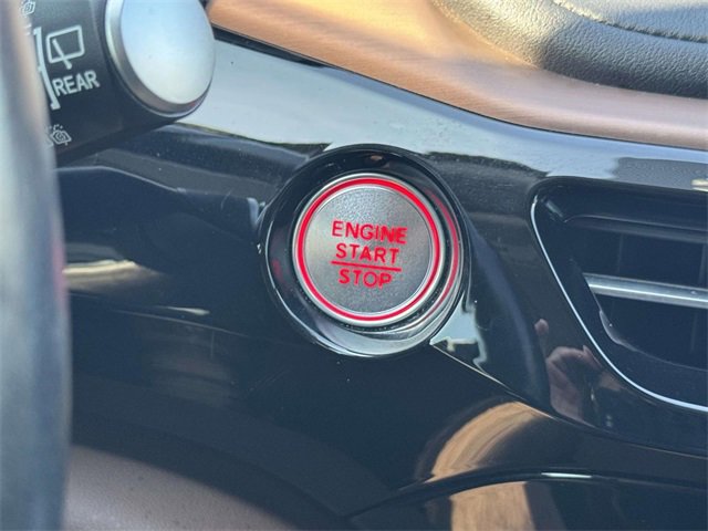 Used 2024 Acura MDX SH-AWD w/ Technology Package image 23