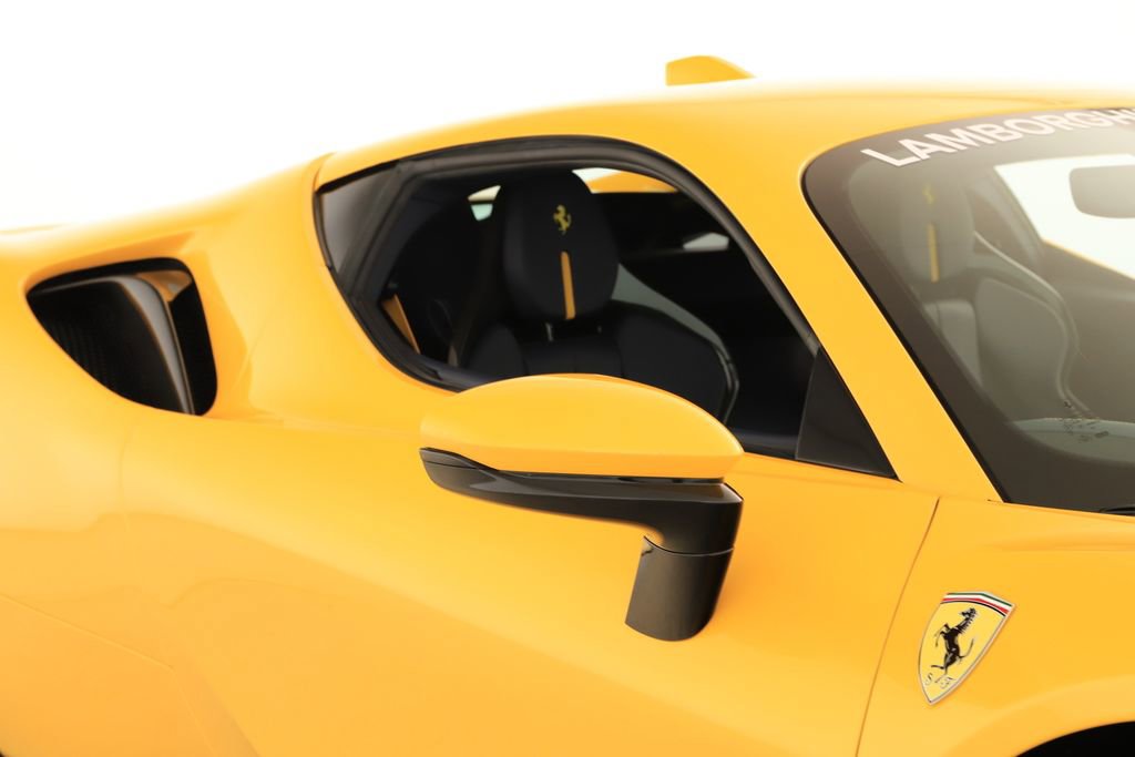 Used 2021 Ferrari SF90 Stradale image 33