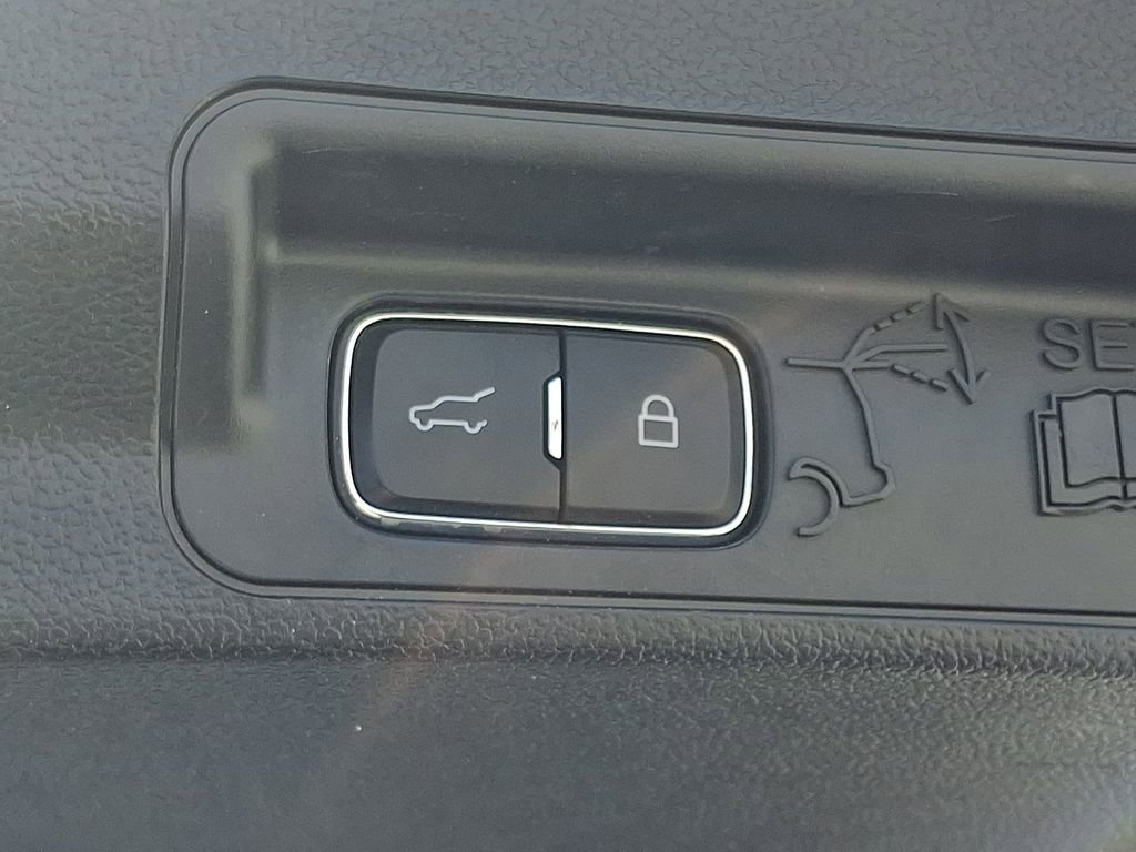Used 2023 Ford Explorer ST w/ Equipment Group 401A AWD/4WD image 33
