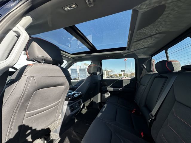Used 2026 Ford F250 Lariat w/ Black Appearance Package image 18
