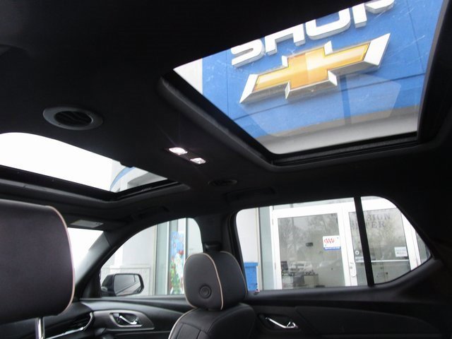 Certified 2023 Chevrolet Traverse Premier w/ Redline Edition image 26