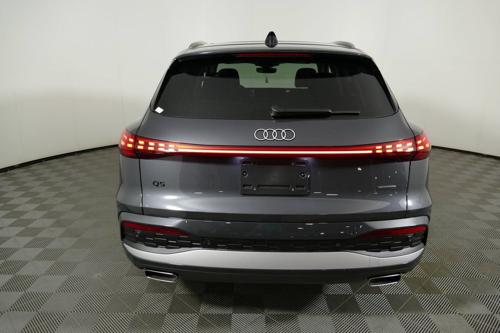 Certified 2025 Audi Q5 Premium w/ Convenience Package AWD/4WD image 4