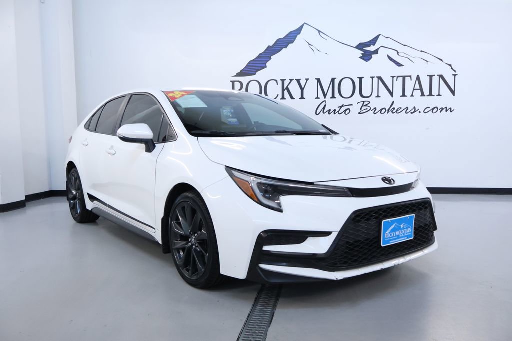 Used 2024 Toyota Corolla SE