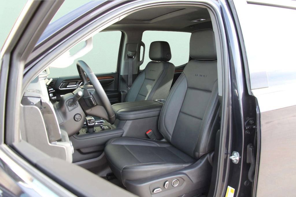 Used 2024 GMC Sierra 1500 Denali w/ Denali Reserve Package image 12