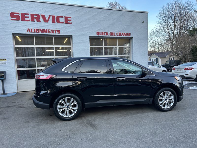 Used 2022 Ford Edge Titanium image 6