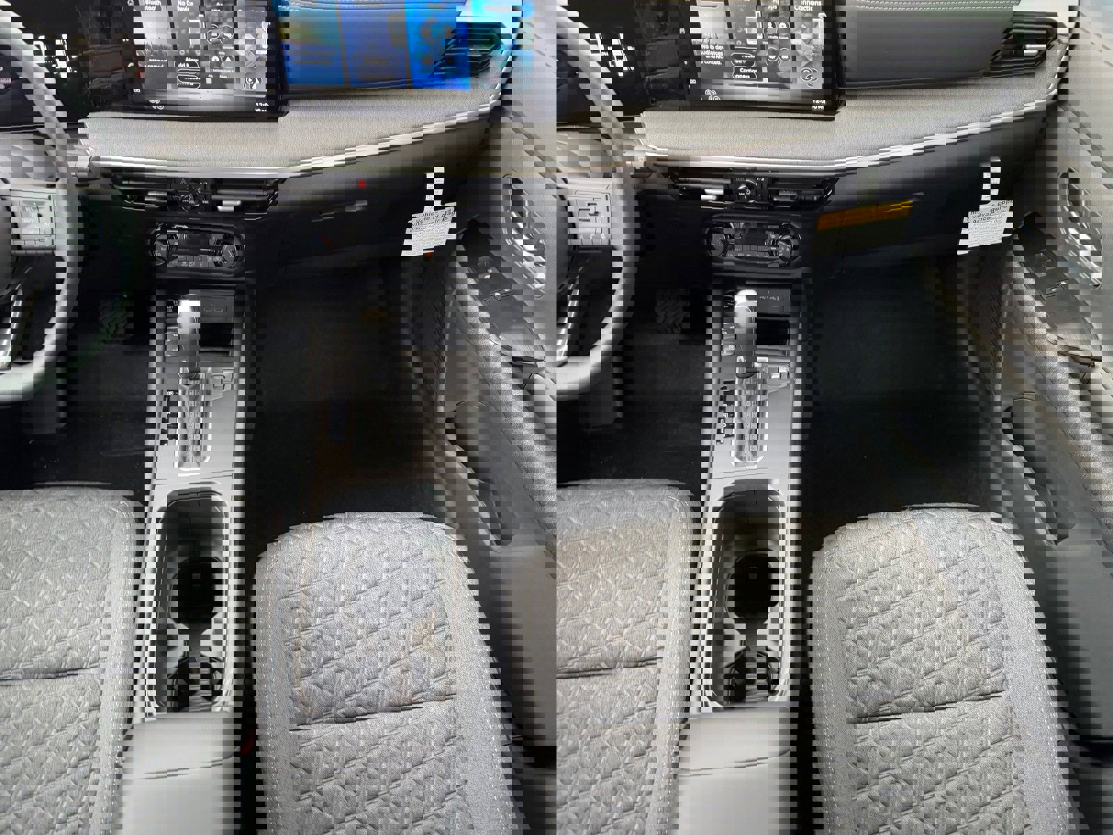 New 2026 Nissan Kicks SV image 16