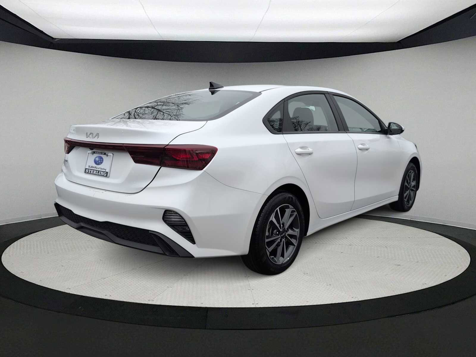 Used 2024 Kia Forte LXS image 8