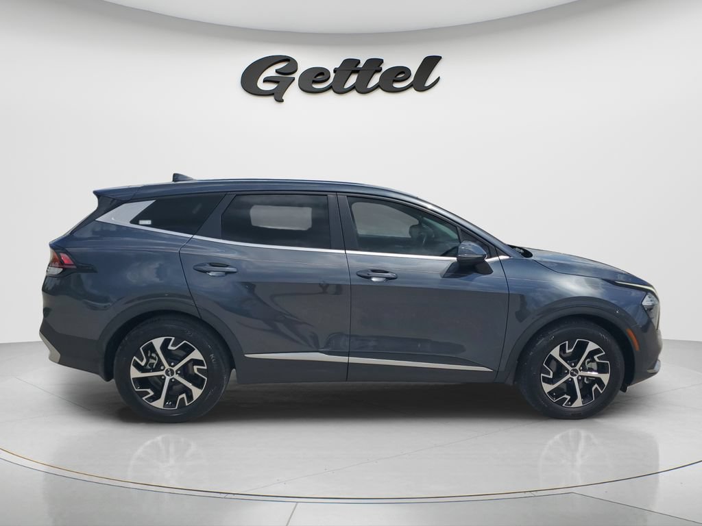 Used 2023 Kia Sportage EX FWD image 4