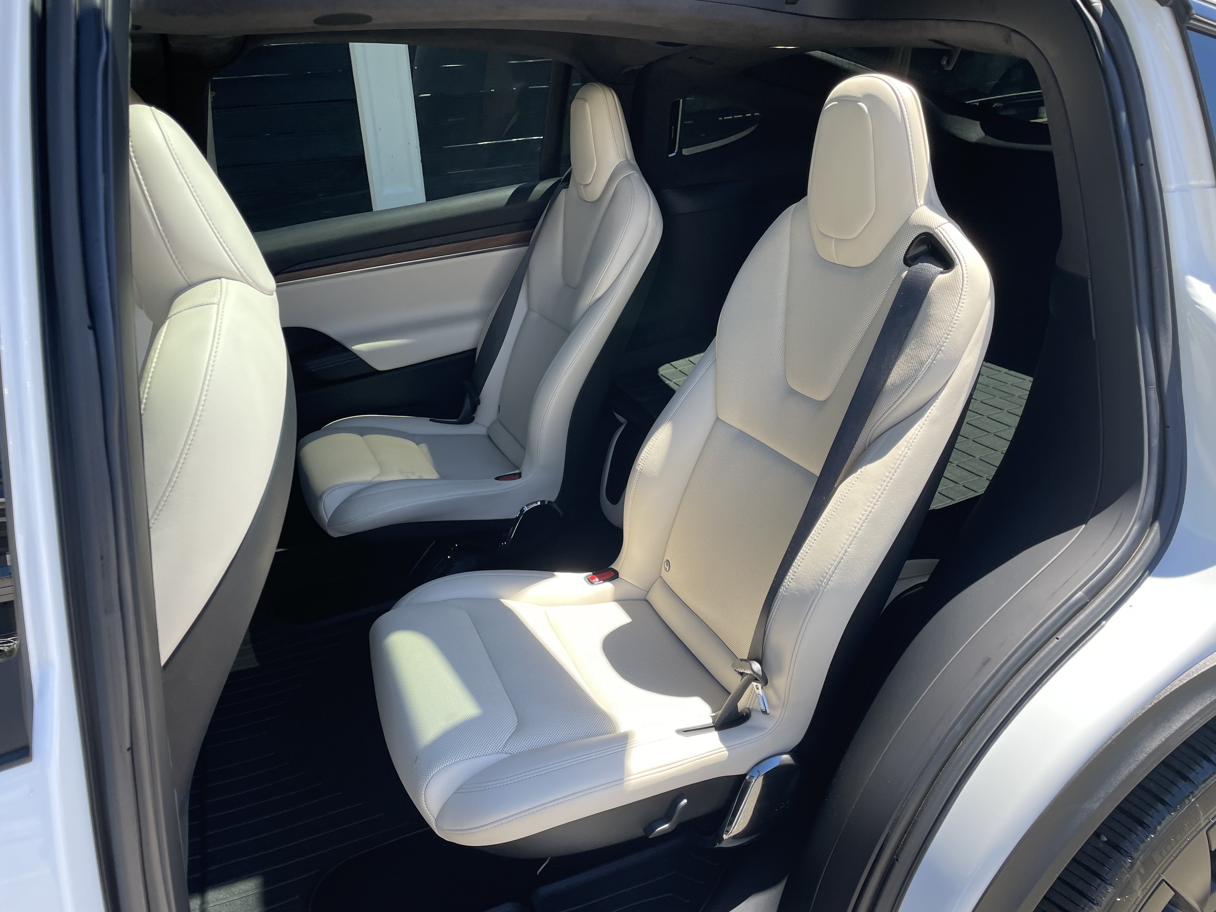 Used 2022 Tesla Model X AWD/4WD image 12