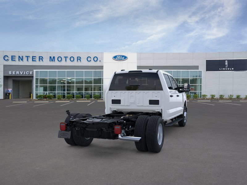 New 2026 Ford F350 4x4 Crew Cab DRW Super Duty image 8