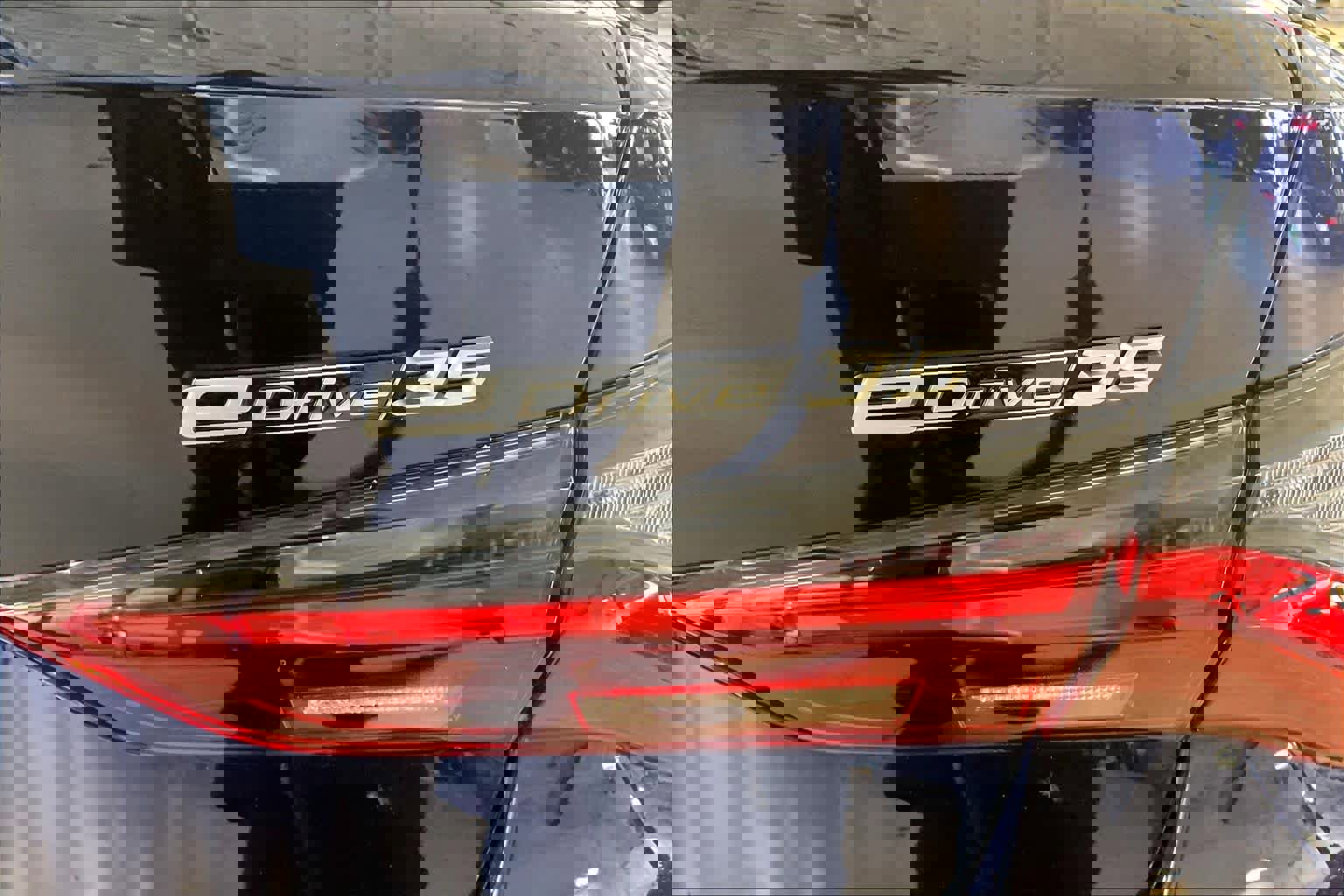 Certified 2023 BMW i4 eDrive35 w/ Premium Package image 9