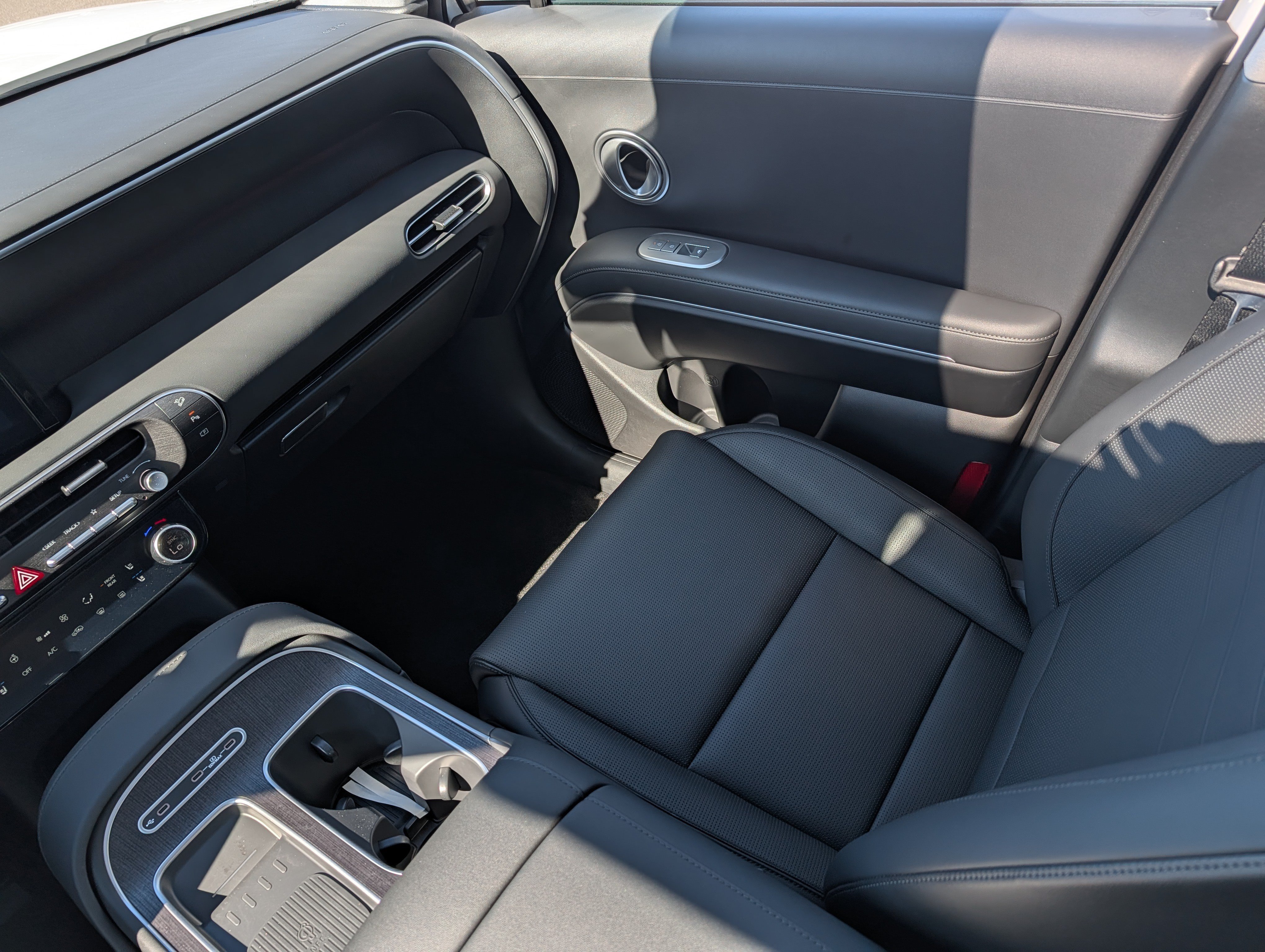 Certified 2026 Hyundai Palisade Limited AWD/4WD image 11