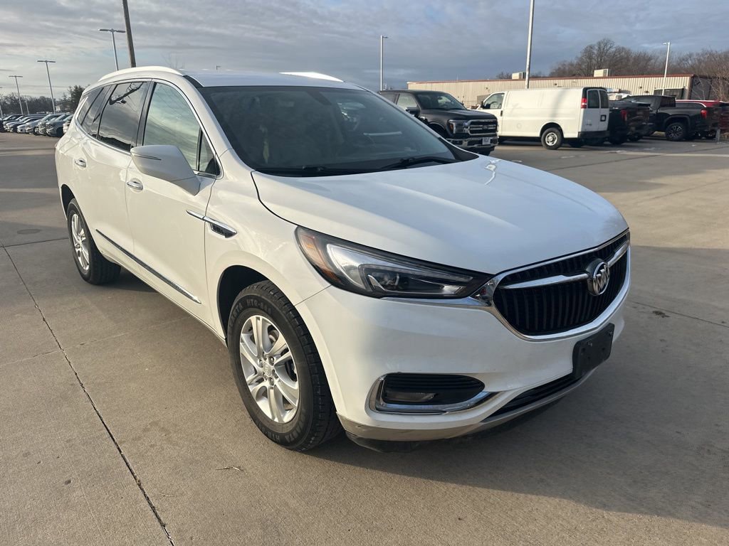 Used 2021 Buick Enclave Essence image 5