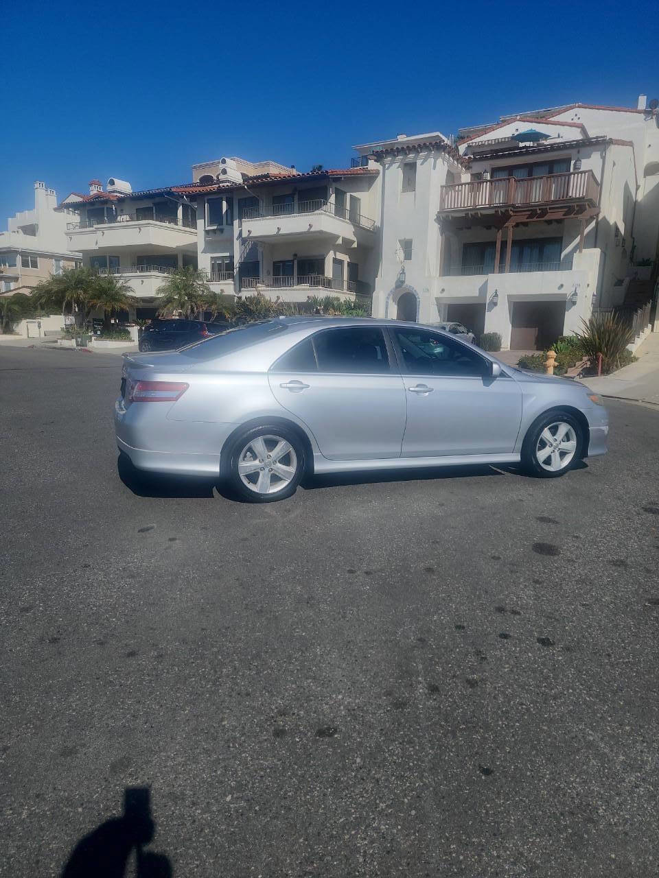 Used 2011 Toyota Camry SE w/ SE Extra-Value Pkg #1 image 5