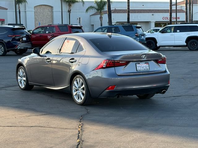 Used 2016 Lexus IS 200t RWD image 8