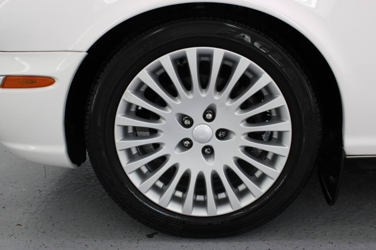 Used 2005 Jaguar XJ Vanden Plas RWD image 84