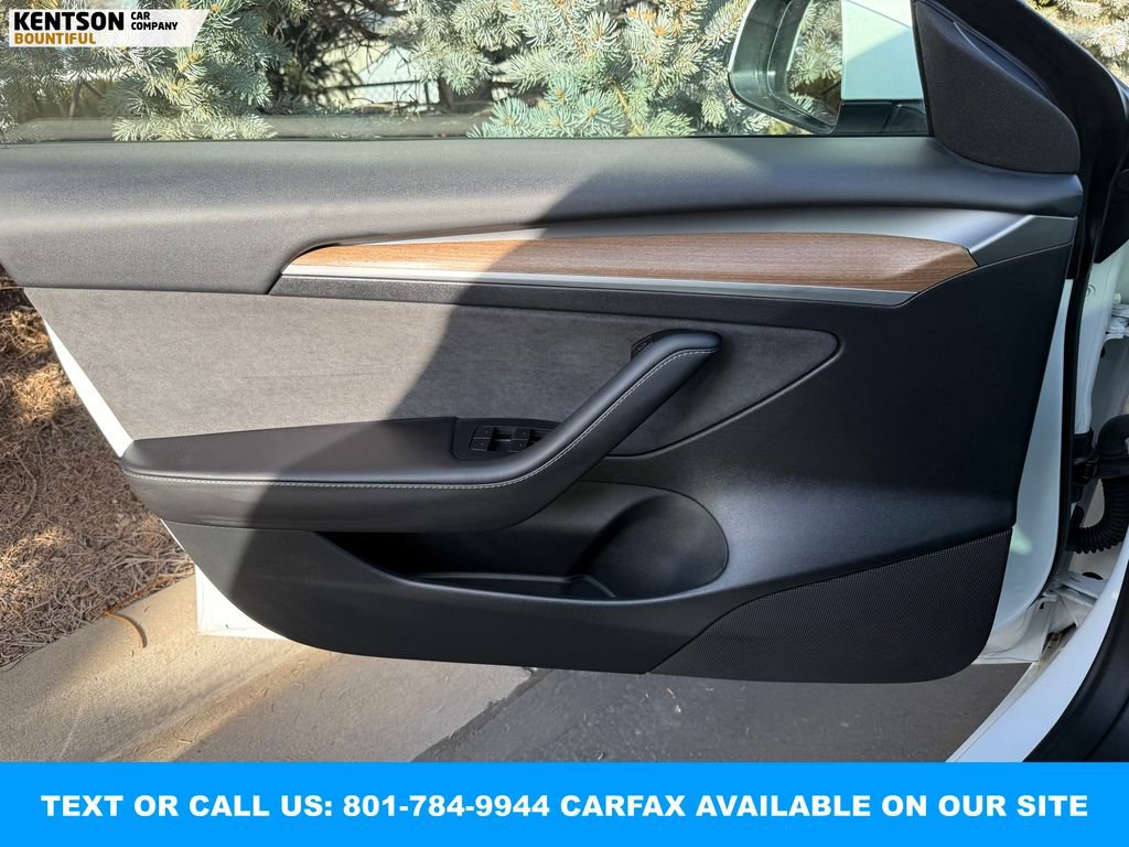 Used 2023 Tesla Model 3 Performance image 18