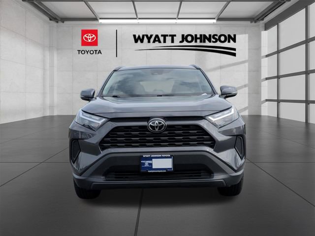 Used 2024 Toyota RAV4 XLE FWD image 8