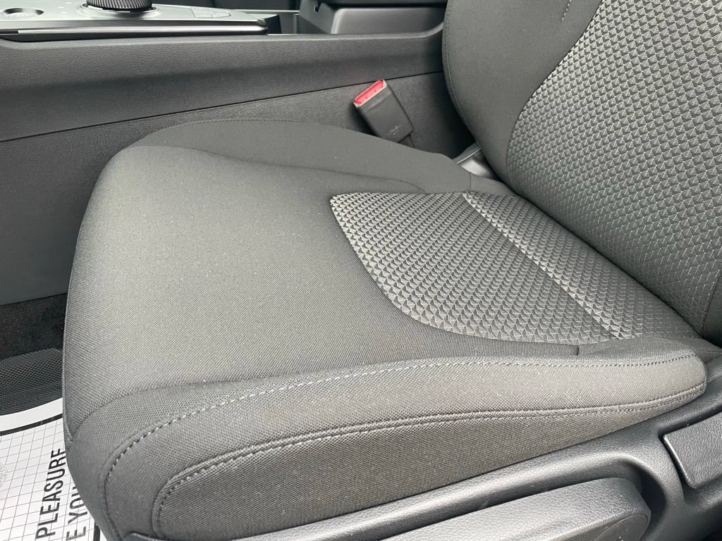 New 2026 Kia Sportage LX FWD image 18