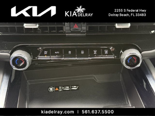 Used 2025 Chevrolet Tahoe Premier RWD image 24