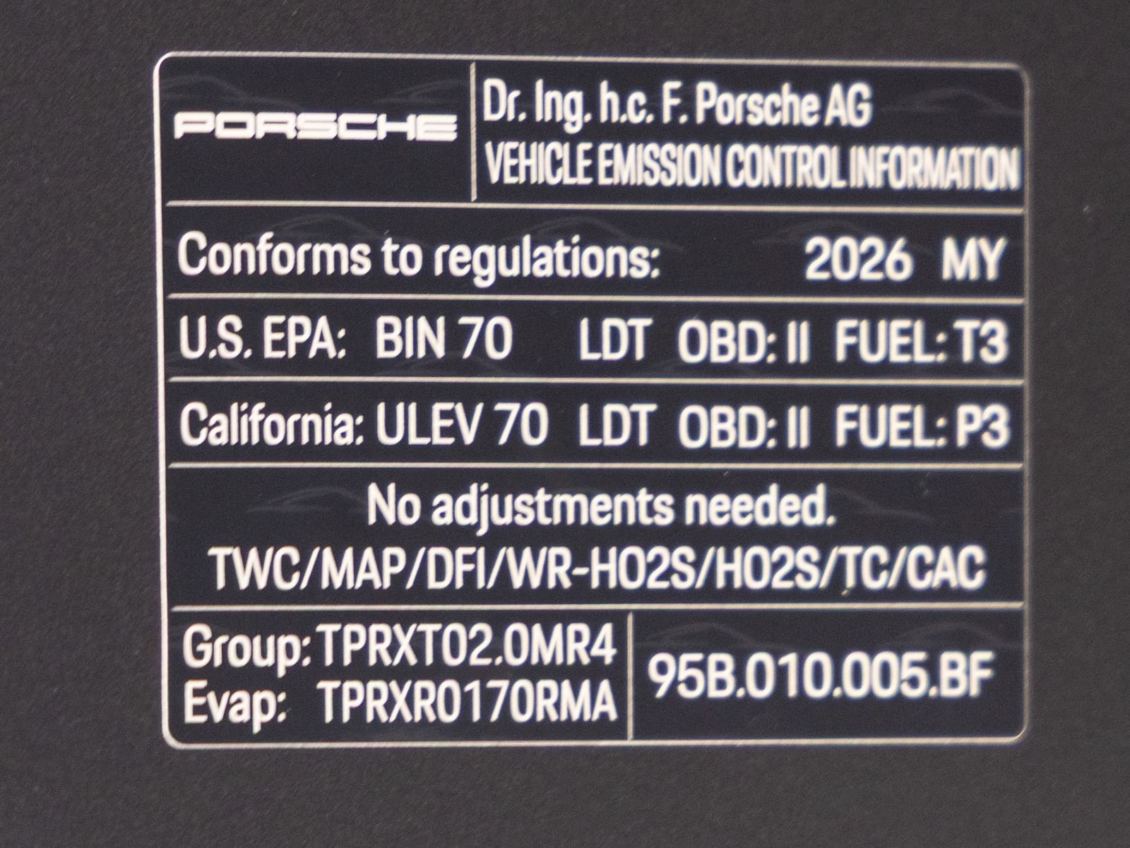 Certified 2026 Porsche Macan AWD/4WD image 37