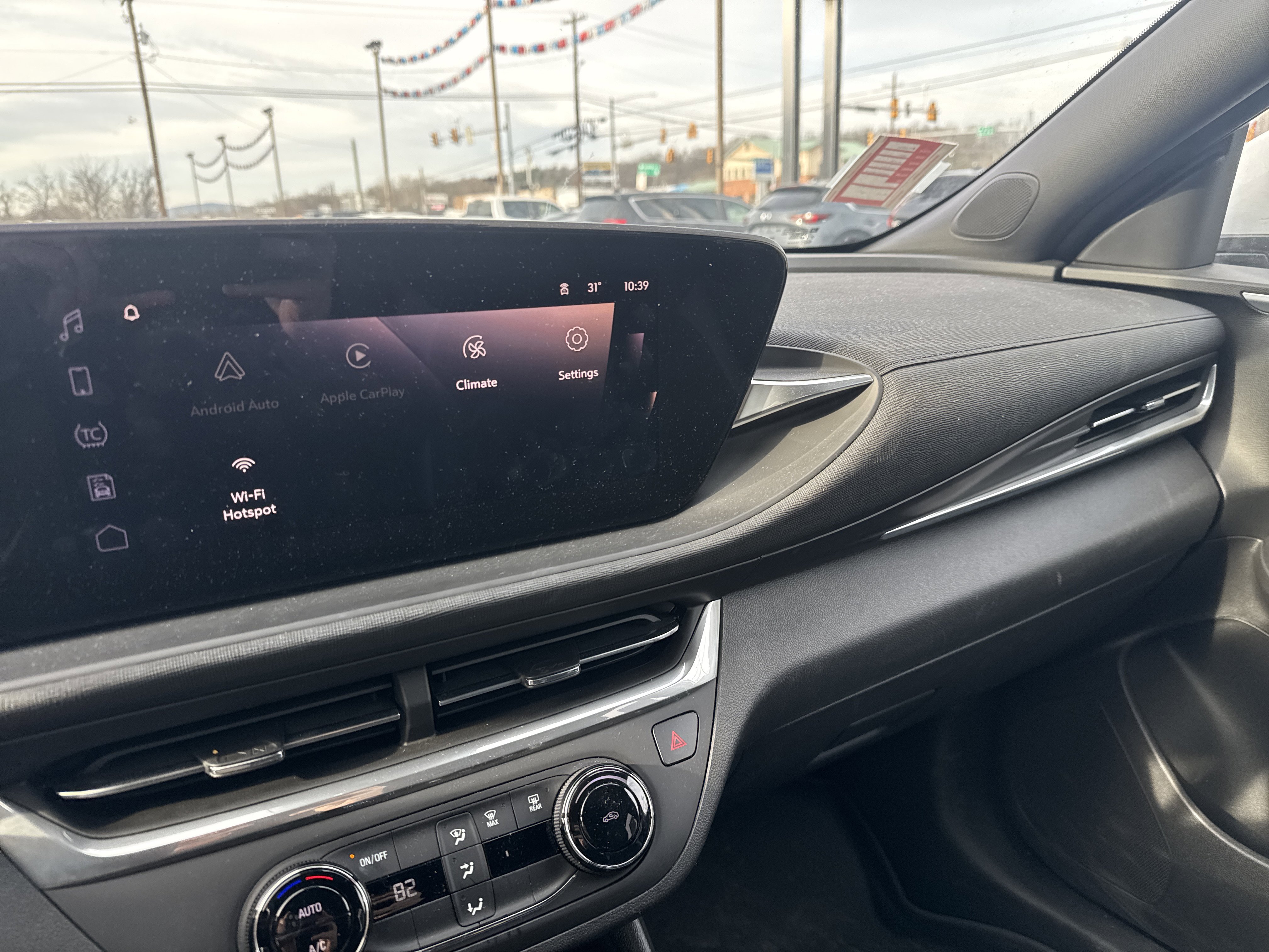 Used 2024 Buick Envista Preferred w/ Advanced Safety Package image 22