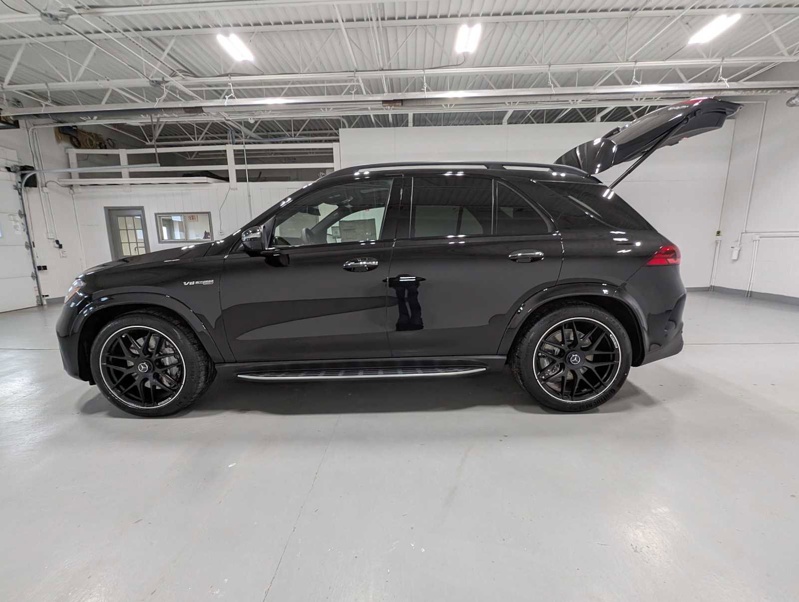 New 2026 Mercedes-Benz GLE 63 AMG S image 10