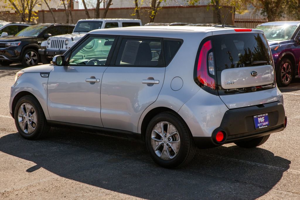 Used 2016 Kia Soul w/ Convenience Package FWD image 6