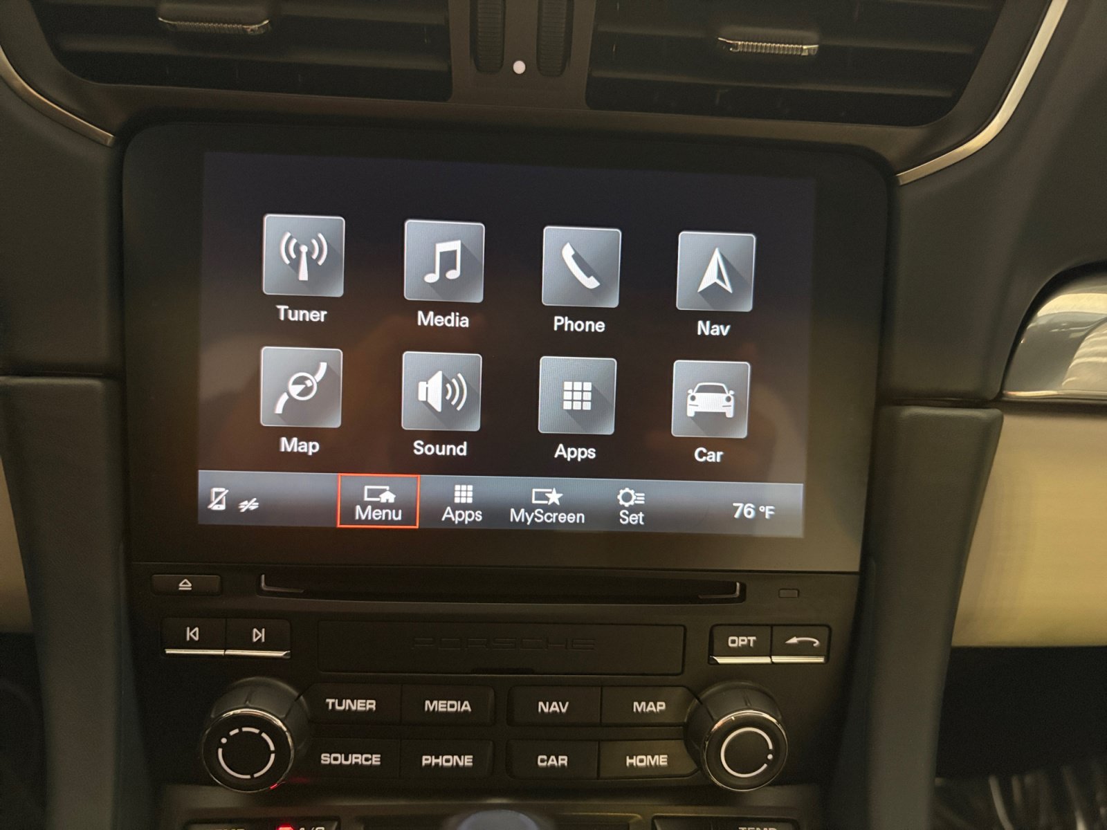 Certified 2019 Porsche 911 Carrera 4S AWD/4WD image 33