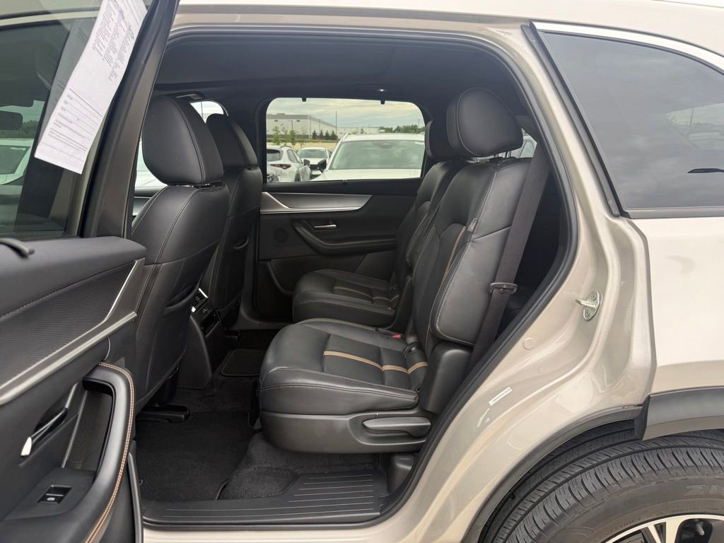 Used 2024 MAZDA CX-90 Plug-In Hybrid w/ Premium Plus AWD/4WD image 13