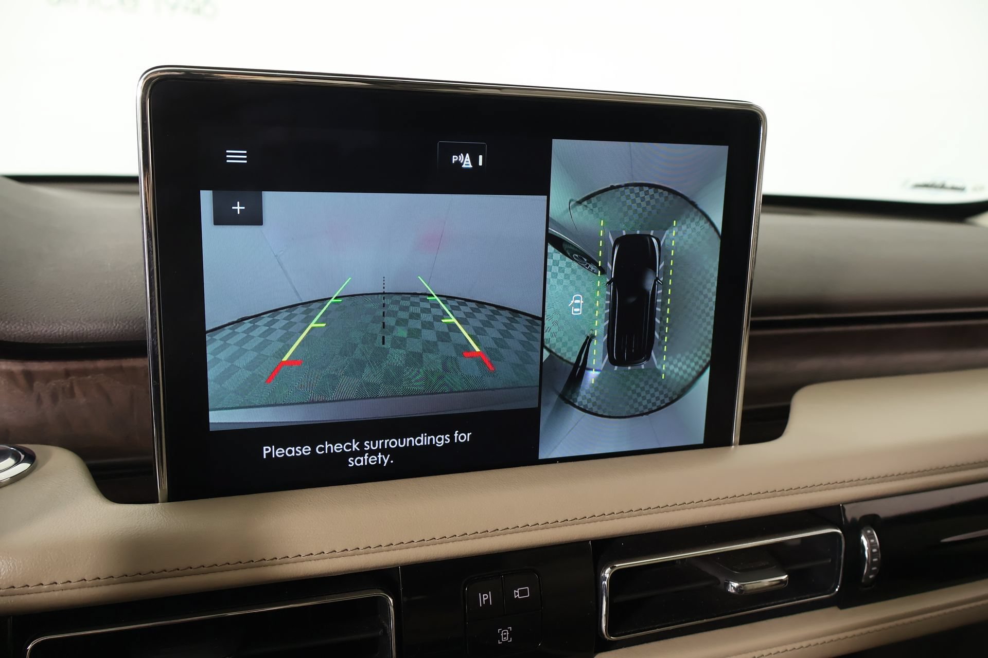 Used 2021 Lincoln Aviator Grand Touring w/ Elements Package Plus AWD/4WD image 6