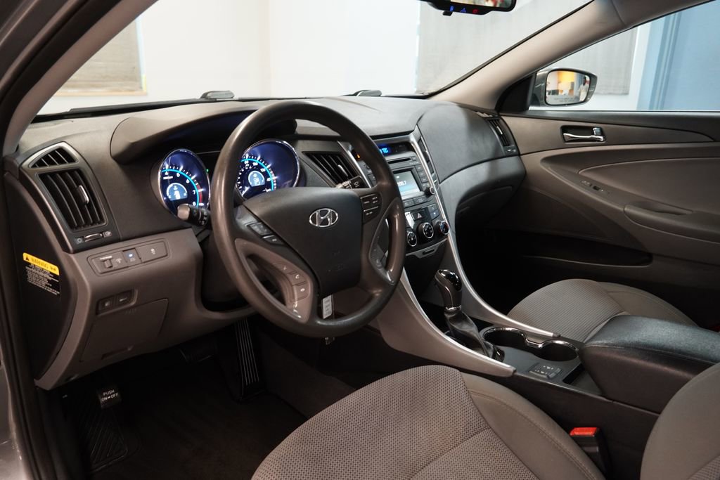 Used 2014 Hyundai Sonata GLS w/ Popular Equipment Group 2 FWD image 6