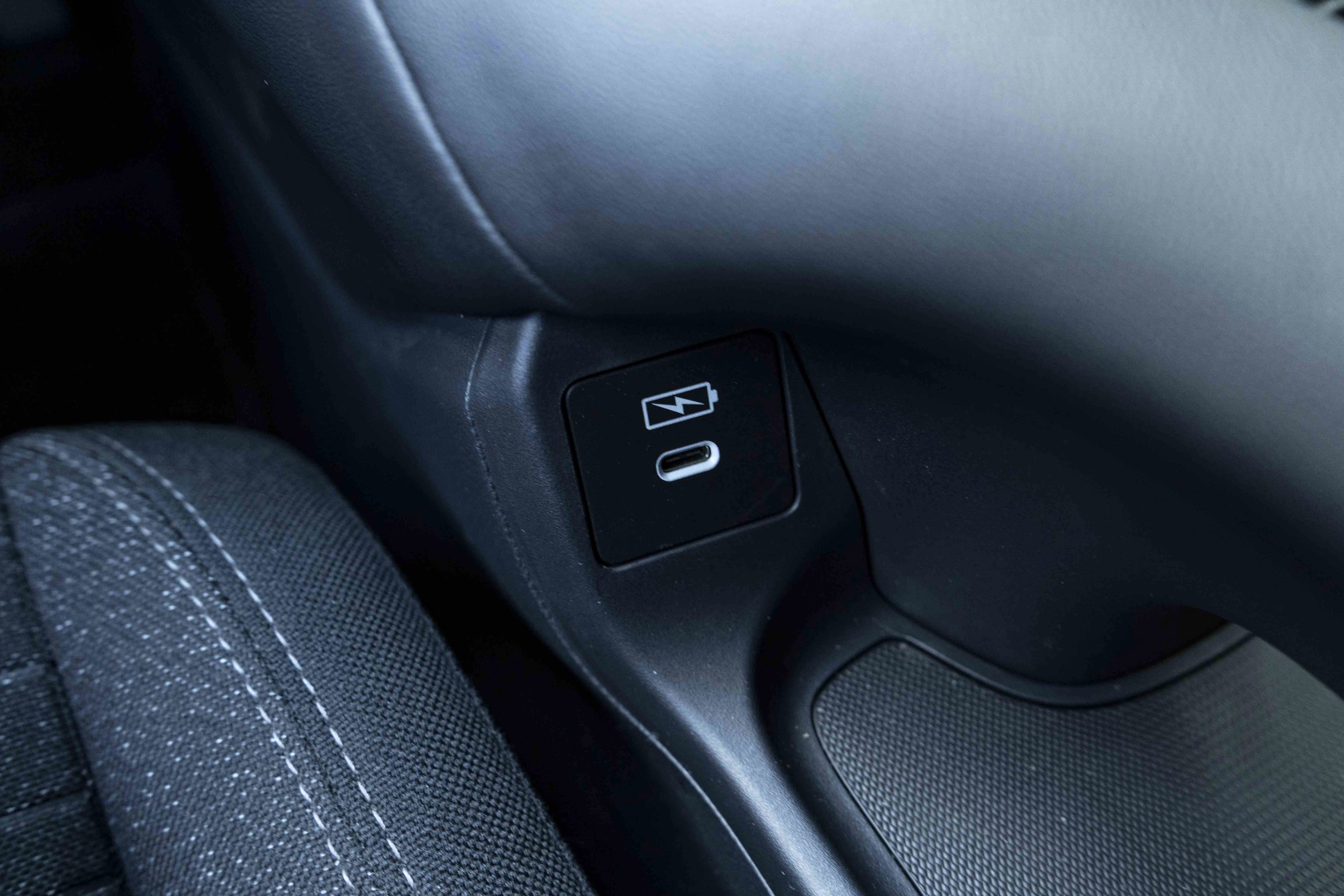 Certified 2026 Honda HR-V LX image 29