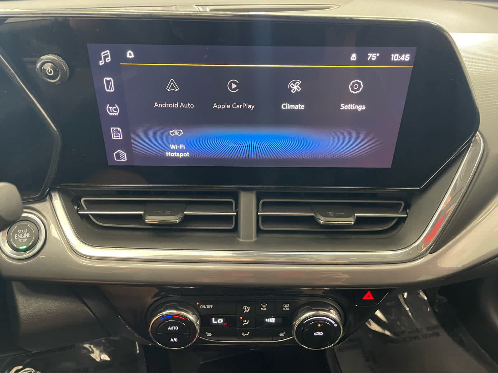New 2025 Chevrolet Trax ACTIV w/ Driver Confidence Package FWD image 3