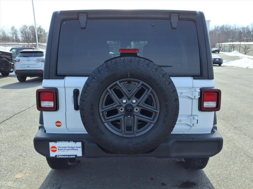 Used 2024 Jeep Wrangler Sport S image 5