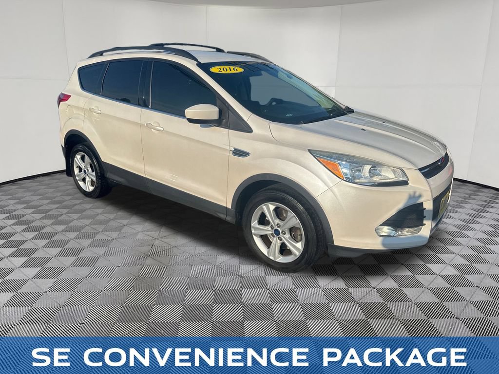 Used 2016 Ford Escape SE w/ Equipment Group 201A AWD/4WD image 7