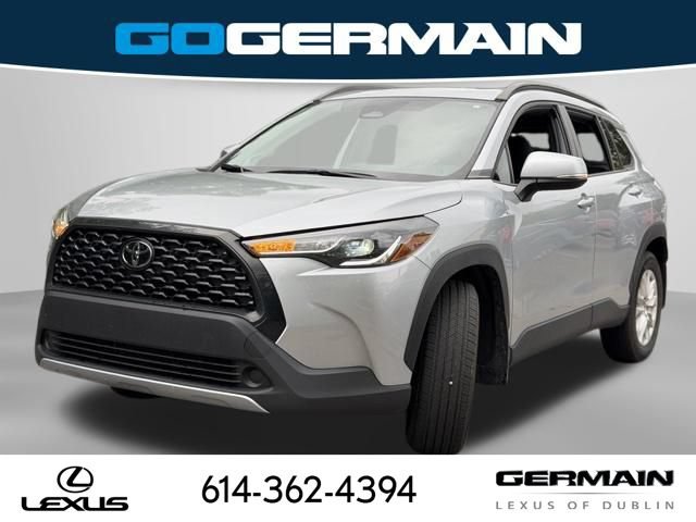 Used 2023 Toyota Corolla Cross LE w/ Moonroof Package