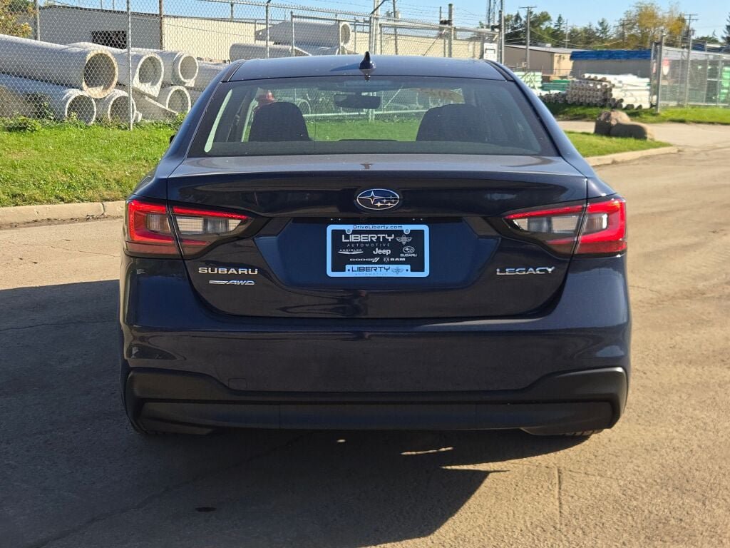 Used 2025 Subaru Legacy Premium AWD/4WD image 14
