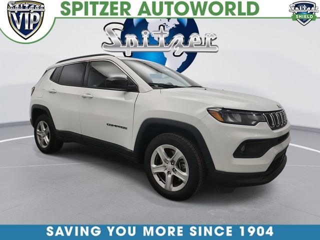 Used 2024 Jeep Compass Latitude image 1