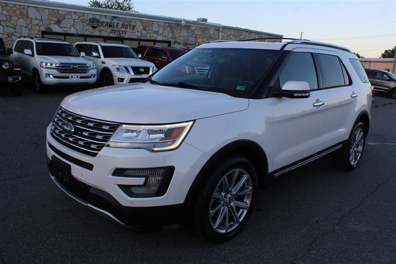 Used 2017 Ford Explorer Limited AWD/4WD image 3