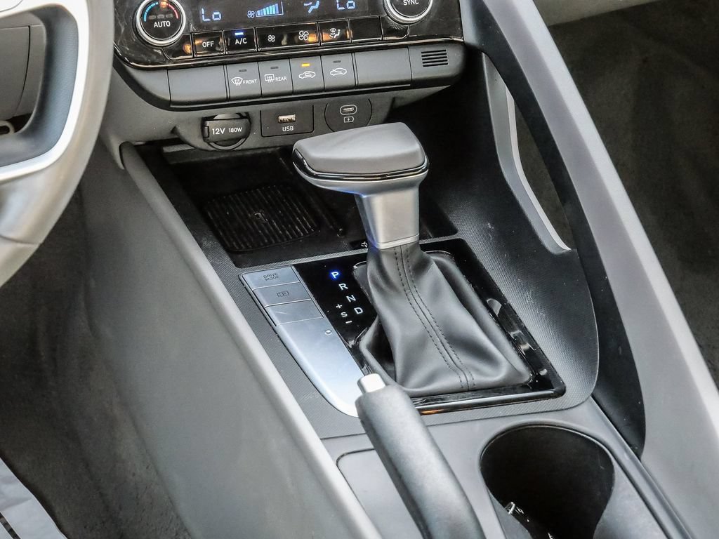 Used 2025 Hyundai Elantra Sport FWD image 79