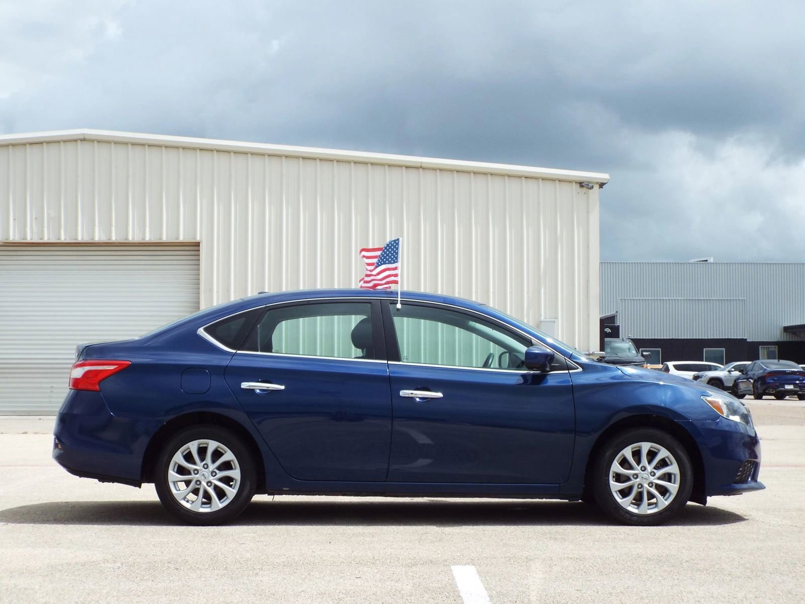 Used 2019 Nissan Sentra SV FWD image 4
