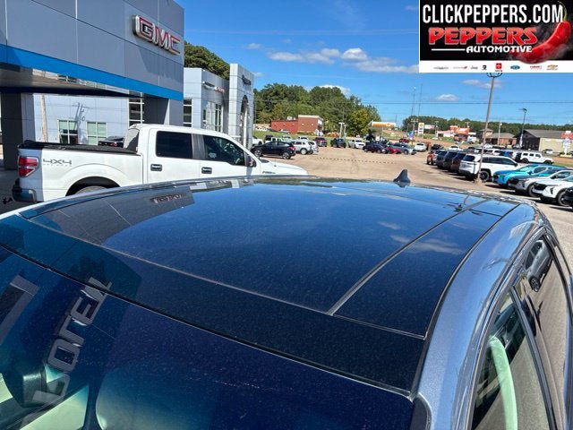 Used 2024 Ford Edge Titanium w/ Equipment Group 301A AWD/4WD image 10